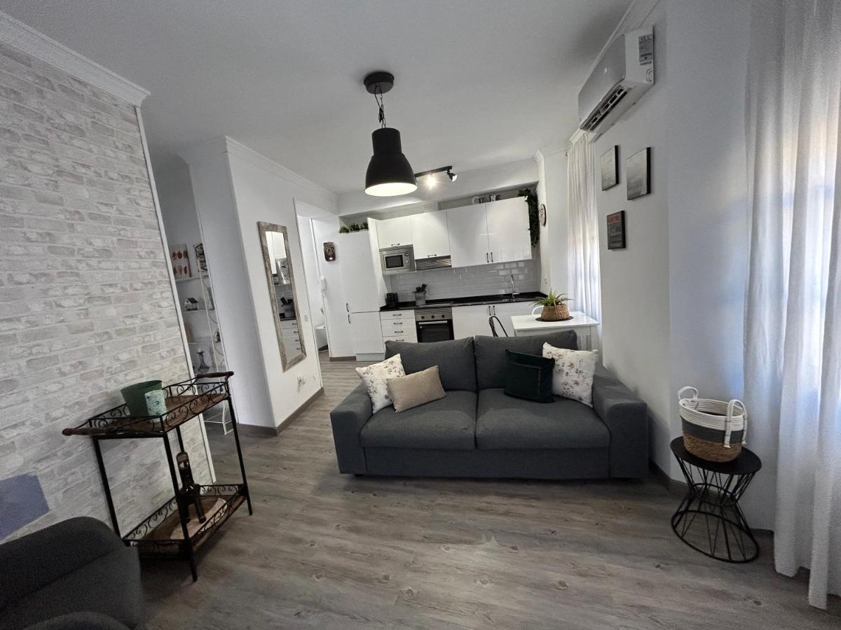 Elegante Apartamento Centro Historico De マラガ エクステリア 写真